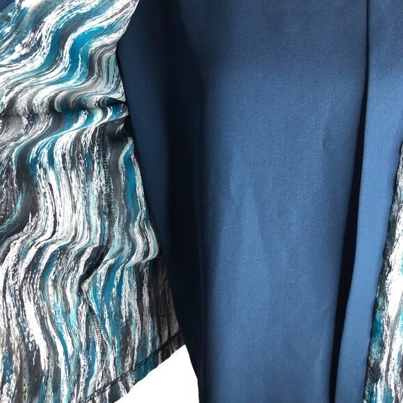 R&M Collection Blue Abstract Open Front Cardigan with Tank Top - Picture 5 of 5